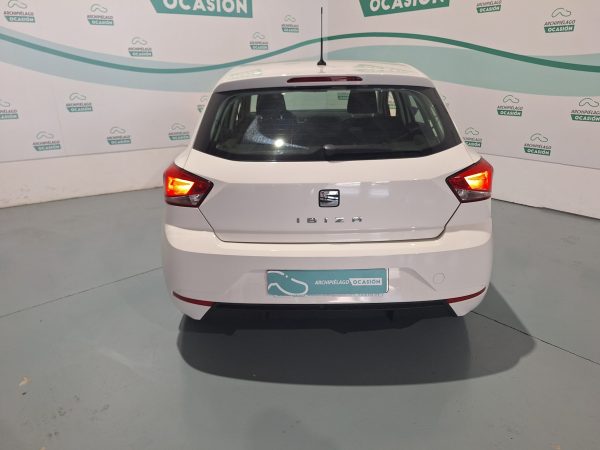seat ibiza blanco trasera