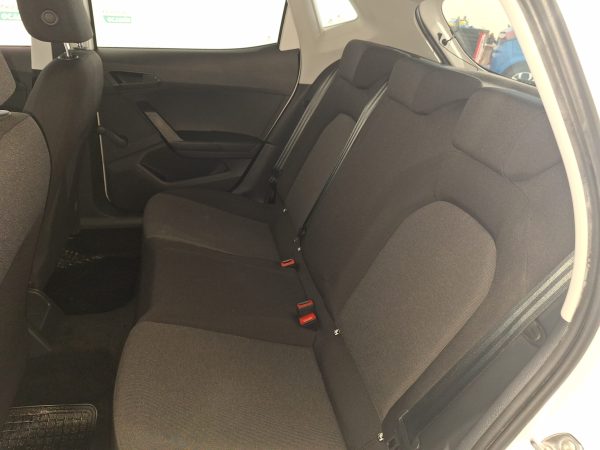 seat ibiza blanco interior trasero