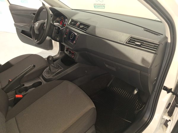 seat ibiza blanco salpicadero