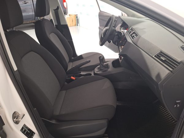 seat ibiza blanco salpicadero